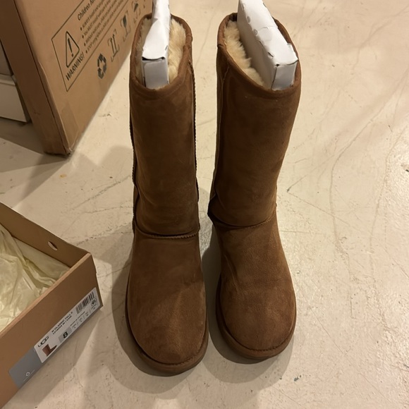 Basically new in box - Tall Uggs! - Picture 4 of 7